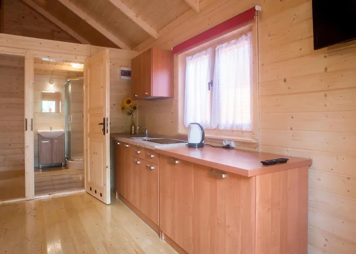 Letniskowe Lesna Mila Lodge Jarosławiec